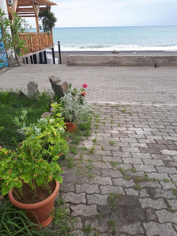 Kobuleti Lalima House Hotel ภายนอก รูปภาพ