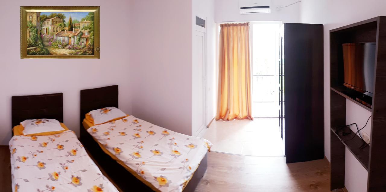 Kobuleti Lalima House Hotel ภายนอก รูปภาพ